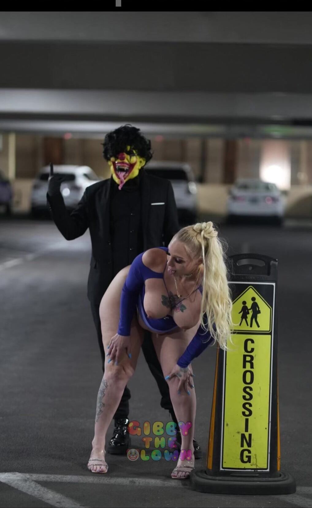 Alexis Andrews Bumps and Grinds Gibby The Clown at MGM Grand -  Jizzberry.com video
