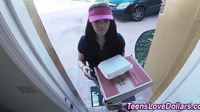 Amateur takes hot facial blast