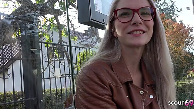 Fit blonde glasses girl gets picked up and fucked in casting session