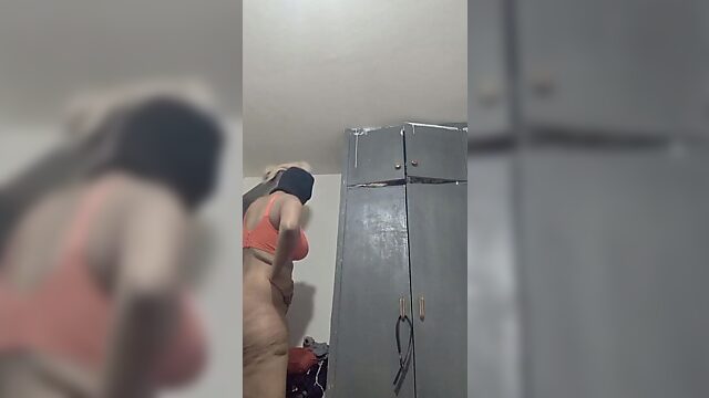 My Creamy Pussy Gets Stuffed at Home