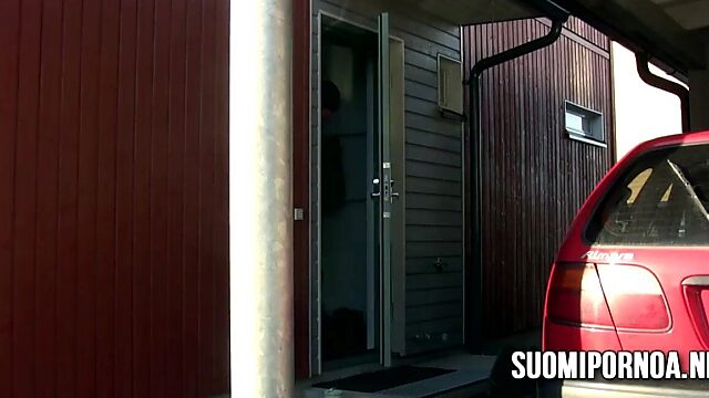 Horny Step-Mom Housewife Gets Her Wet Pussy Pounded