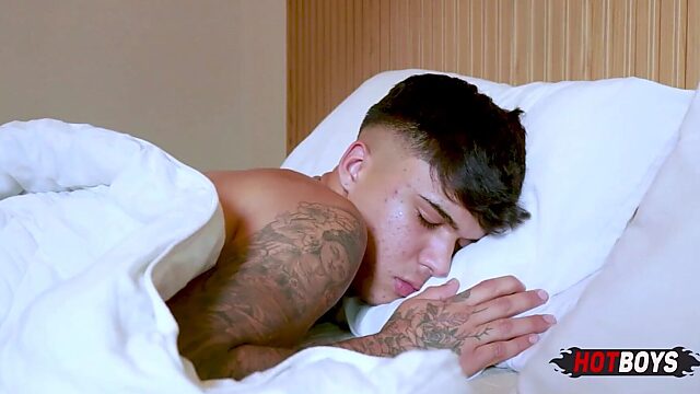 Hung Dude Slams His Horny Fuck Buddy Like Crazy