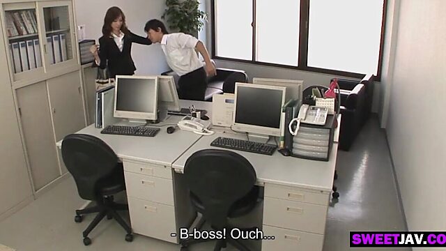 Bushy Japanese office slut gets perverted