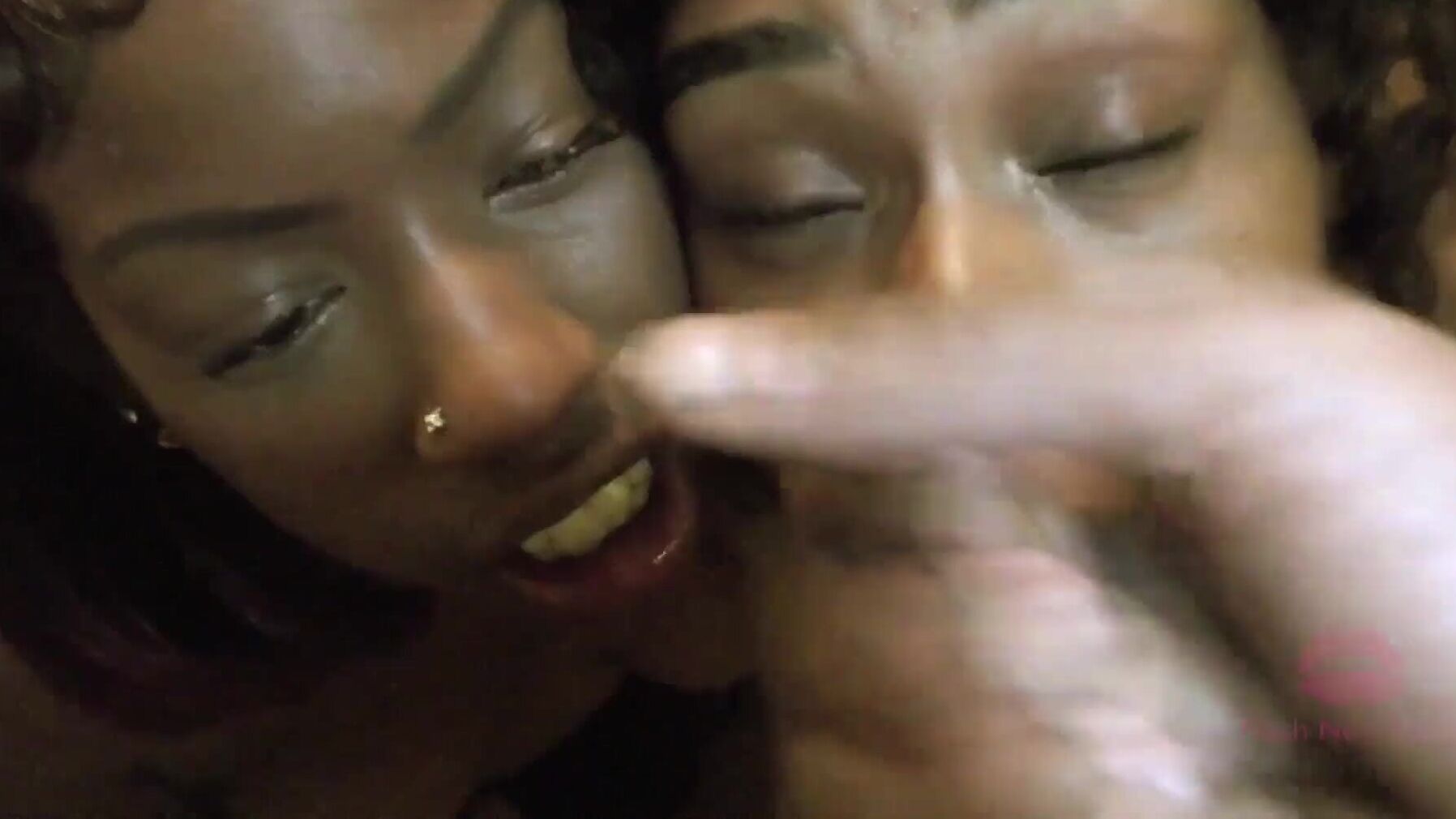 Ebony threesome webcam