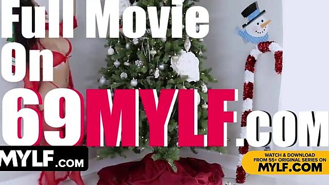 Slutty Brunette MILF Gets Her Christmas Morning Fuck Sesh