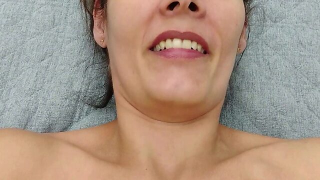 Hung Dude Banging a Smoking Hot 60yo MILF, Driving Her Fucking Wild