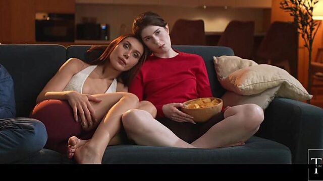 We Were Scissoring Hard, Then The Dude Joined In And Pumped Her Brains Out Fucked Up 4K