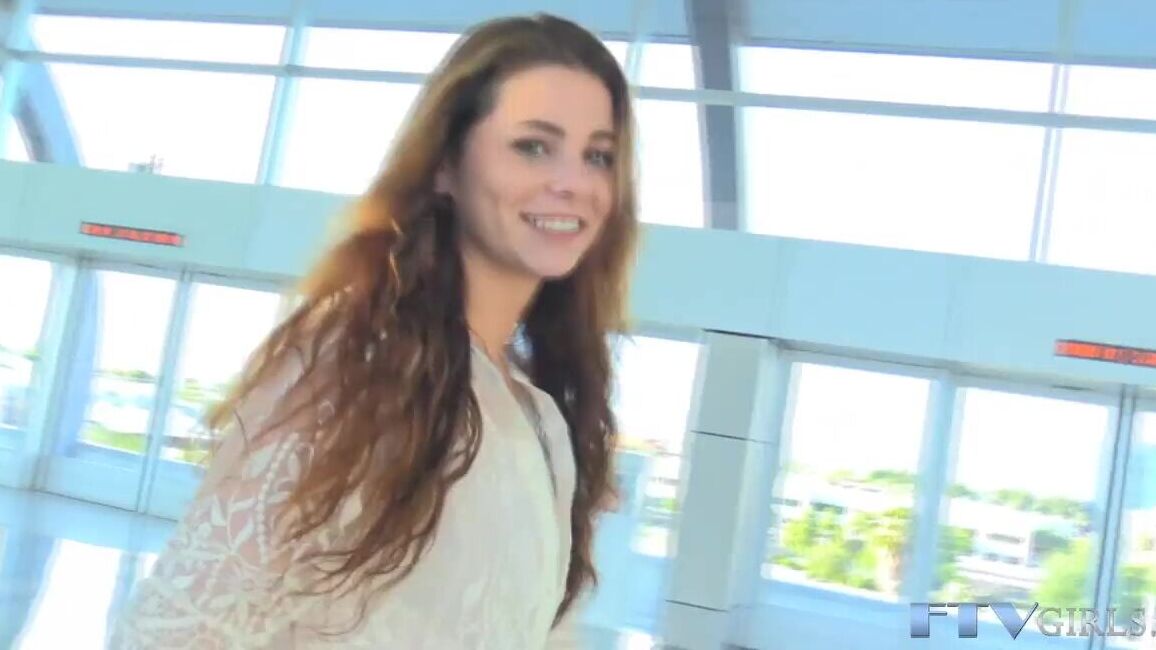 Public pussy flash by amateur teen - Jizzberry.com video